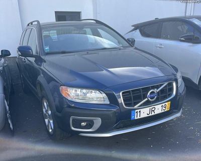 Volvo XC70 2.4 D5 Moment