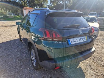 Peugeot 2008 1.2 PureTech Signature 110Cv com iva dedutível