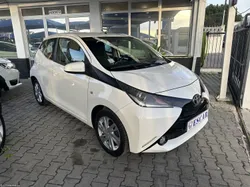 Toyota Aygo X -play