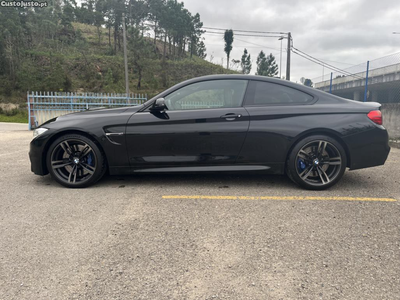 BMW M4 Auto