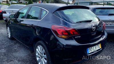 Opel Astra de 2011