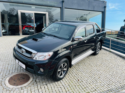 Toyota Hilux 3.0 D-4D 4WD CD Tracker+PM