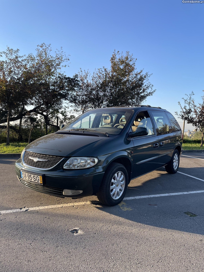 Chrysler Voyager 2.5 TD 140Cv