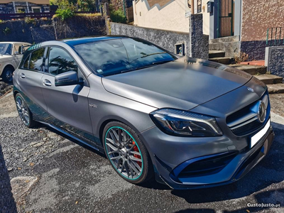 Mercedes-Benz A 45 AMG A45 AMG PETRONAS 4-MATIC