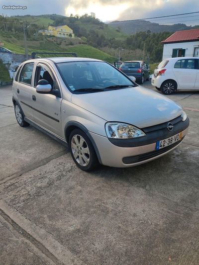 Opel Corsa 1.2 Automático