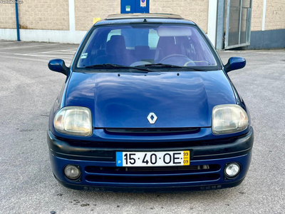 Renault Clio 1.6 16v