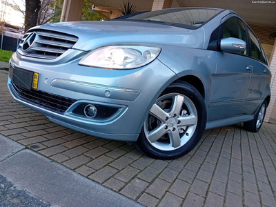 Mercedes-Benz B 200 cdi automático nacional