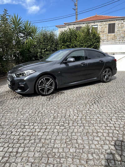 BMW 216 Gran Coupé Versão pack M