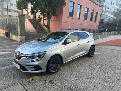 Renault Mégane 1.5 Blue dCi Limited J17