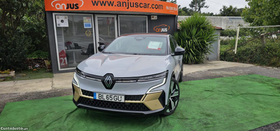 Renault Mégane E-TECH EV60 ICONIC 220CV