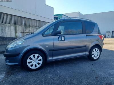 Peugeot 1007 1.4hdi impecável - 2006