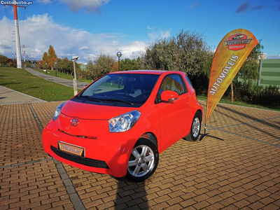 Toyota iQ 1.0 VVT-I