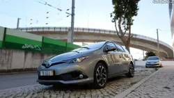 Toyota Auris HSD Active