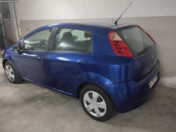 Fiat Grande Punto 1.2 aceito retomas para felicitar o negócio