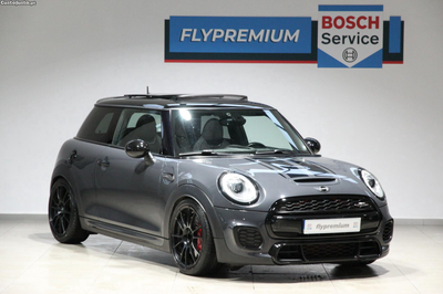 MINI John Cooper Works Auto Desportiva