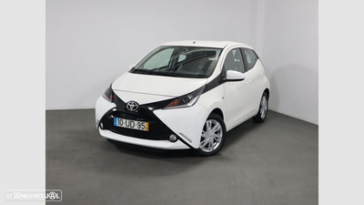 Toyota Aygo 1.0 X-Play Plus+X-Touch