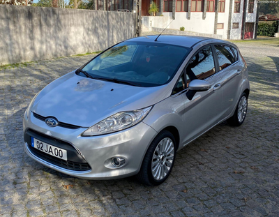 Ford Fiesta Titanium 1.4 Tdci 70cv