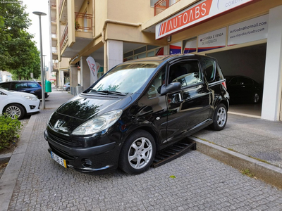 Peugeot 1007 1.4 HDi Sporty