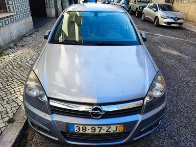 Opel Astra 1 7 CDTI