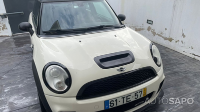 MINI John Cooper Works John Cooper Works de 2011