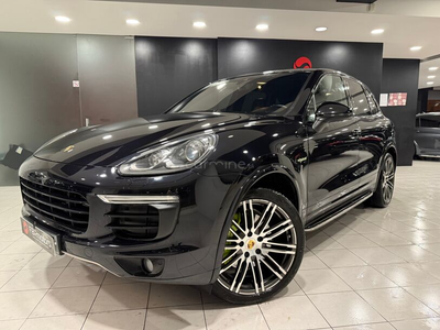 Porsche Cayenne S E-Hybrid Platinum Edition