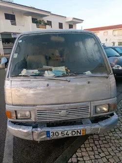 Nissan Urvan 6 lugares