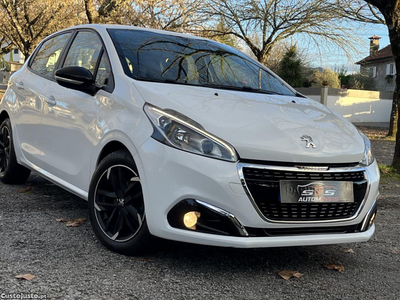 Peugeot 208 1.6 HDI - 100 CV