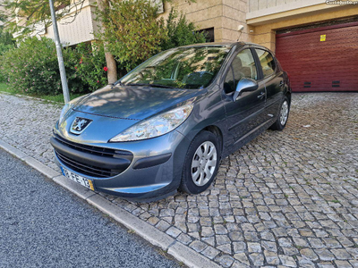 Peugeot 207 Peugeot