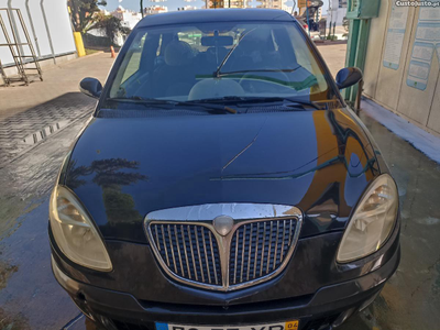 Lancia Ypsilon 1.2 Gasolina(Bom de mecanica)Barato!Oportunidade!