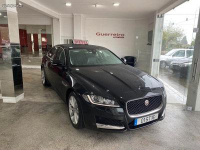 Jaguar XF 2.0 d (55 MIL KMs)