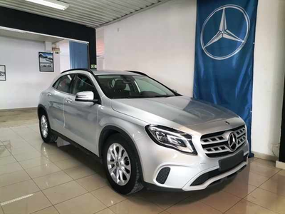 Mercedes-Benz GLA 180 1.6, Cx. A., 122 CV