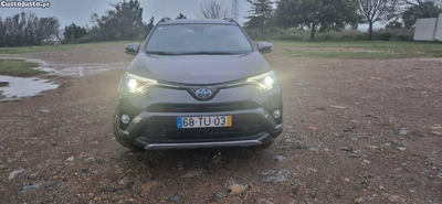 Toyota RAV4 2.5 HSD