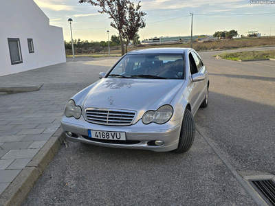 Mercedes-Benz C 220 Elegance