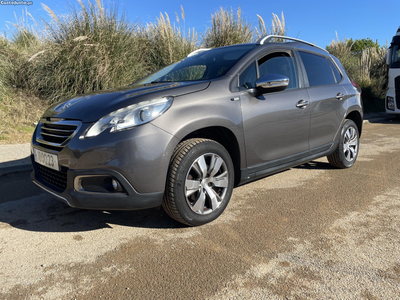 Peugeot 2008 1.2 T Style 110cv