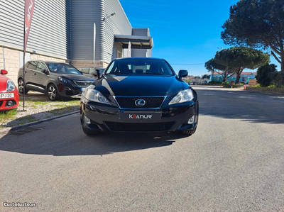 Lexus IS 220 Luxury