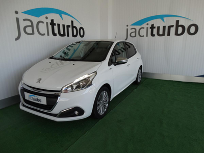 Peugeot 208 1.6 Blue HDI Style