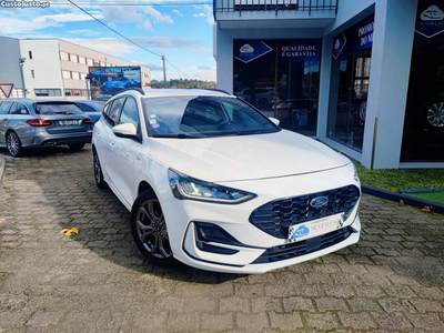 Ford Focus SW 1.0 EcoBoost Hybrid ST-LINE STYLE