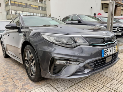 Kia Optima SW 2.0 CVVT PHEV NACIONAL 1 ÚNICO DONO 205 CV