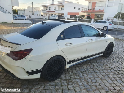 Mercedes-Benz CLA 45 AMG 4Matic 7G-DCT Orange Art Edition