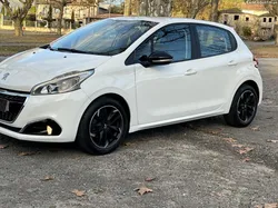 Peugeot 208 1.6 HDI 100CV