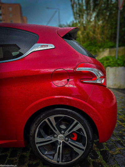 Peugeot 208 GTi 1.6thp 200cv