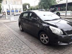 Toyota Verso Dynamic 2000 cc 126 CV diesel