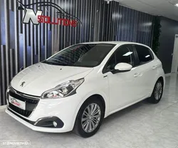 Peugeot 208 1.2 PureTech Signature