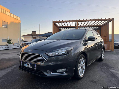 Ford Focus 1.0 ecoboost s&s titanium