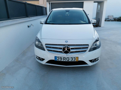 Mercedes-Benz B 200 180 Cdi