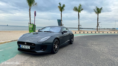 Jaguar F-Type 2.0 i4 Chequered Flag