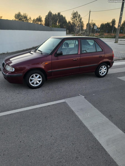 Skoda Felicia 1.3 muito bom estado 2 donos revisao feita