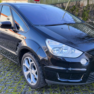 Ford S-Max Titânio