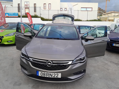 Opel Astra 1.6 CDTi Selection Start/Stop