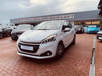 Peugeot 208 undefined